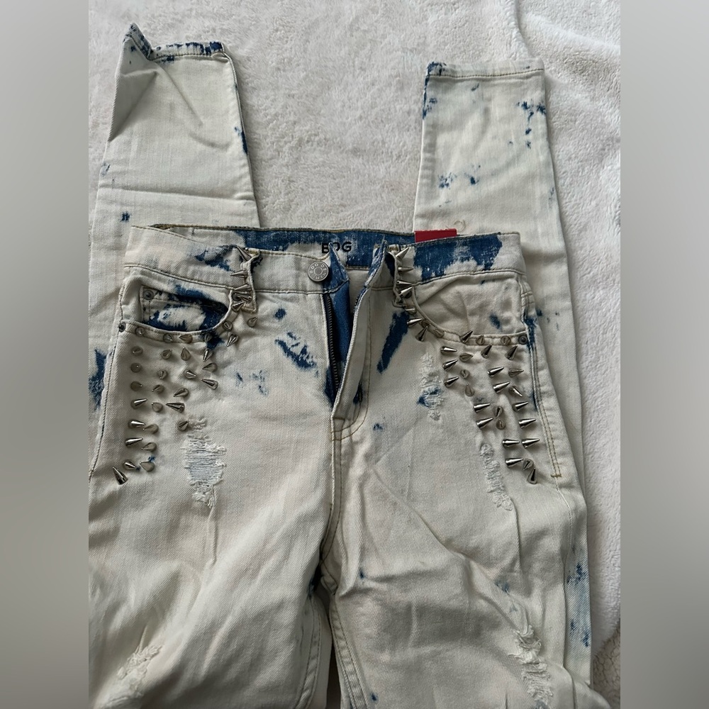 NWT BDG high rise twig ankle bleach tie dye /acid wash jeans with spike studs